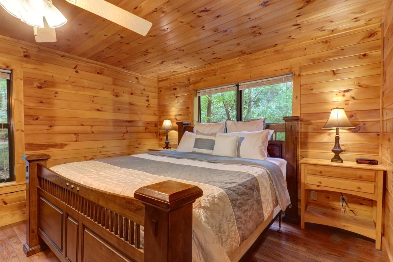 Friendly Bear Cabin Pigeon Forge Extérieur photo