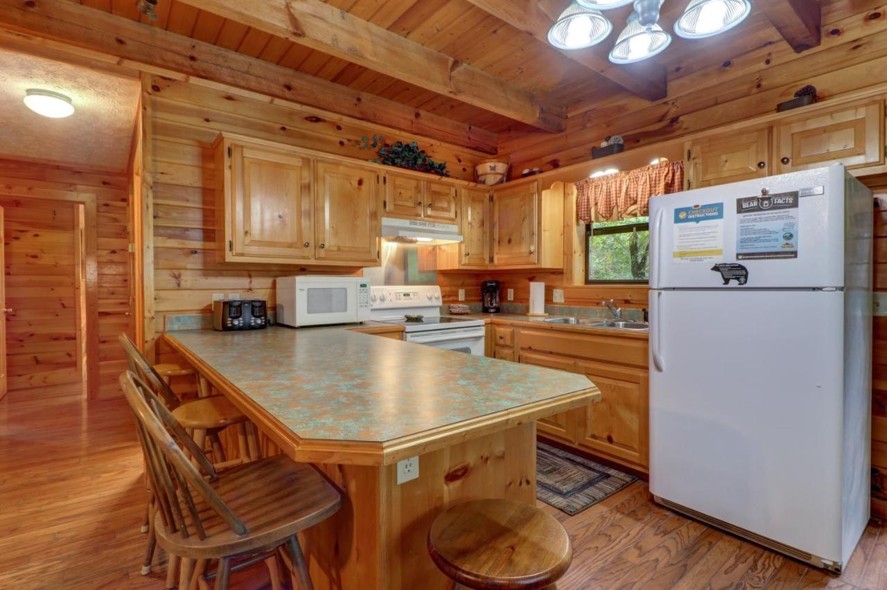 Friendly Bear Cabin Pigeon Forge Extérieur photo