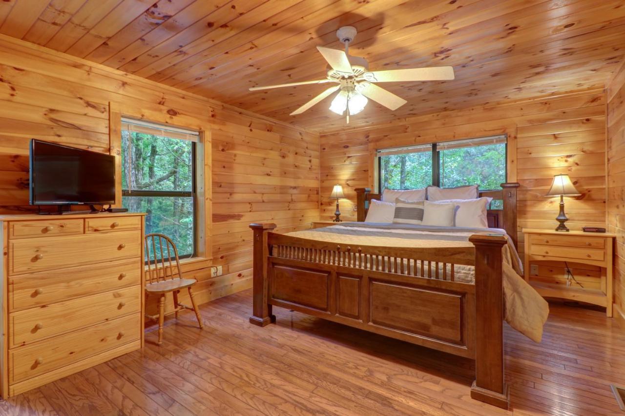 Friendly Bear Cabin Pigeon Forge Extérieur photo