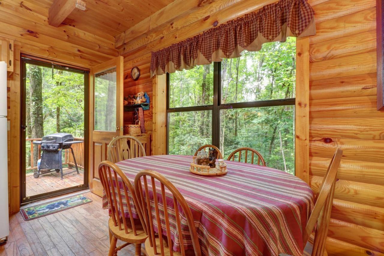 Friendly Bear Cabin Pigeon Forge Extérieur photo
